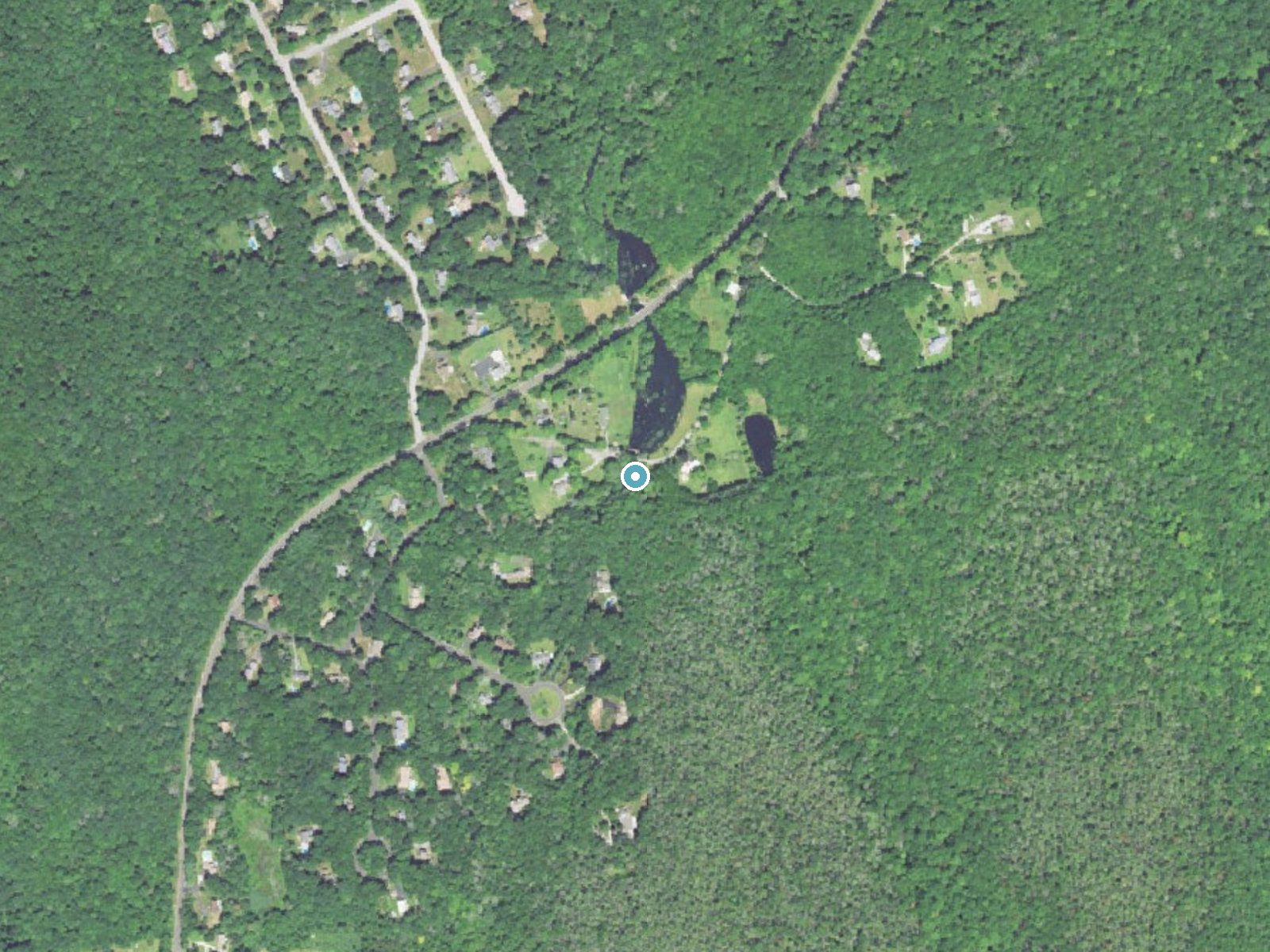 Aerial photo of the same ground around Silver Falls near Niantic, Connecticut, for comparison with the lidar view