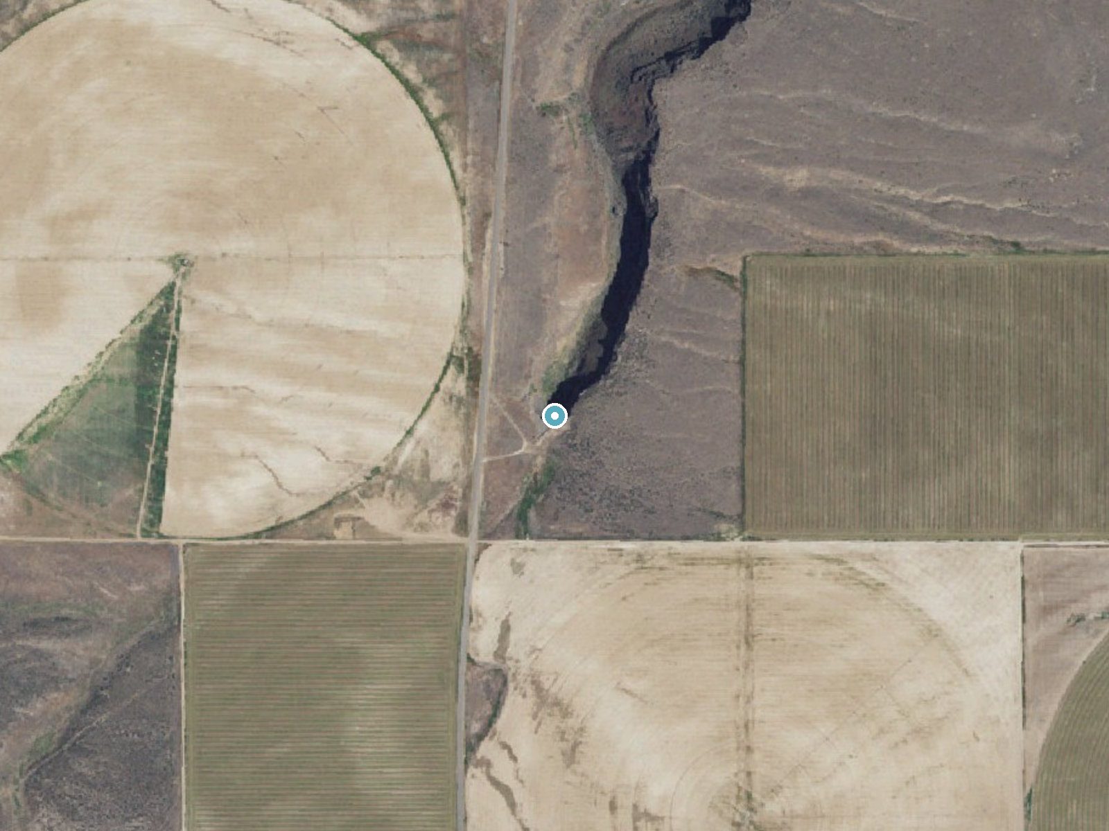Aerial photo of the same ground around Deadman Falls near Glenns Ferry, Idaho, for comparison with the lidar view