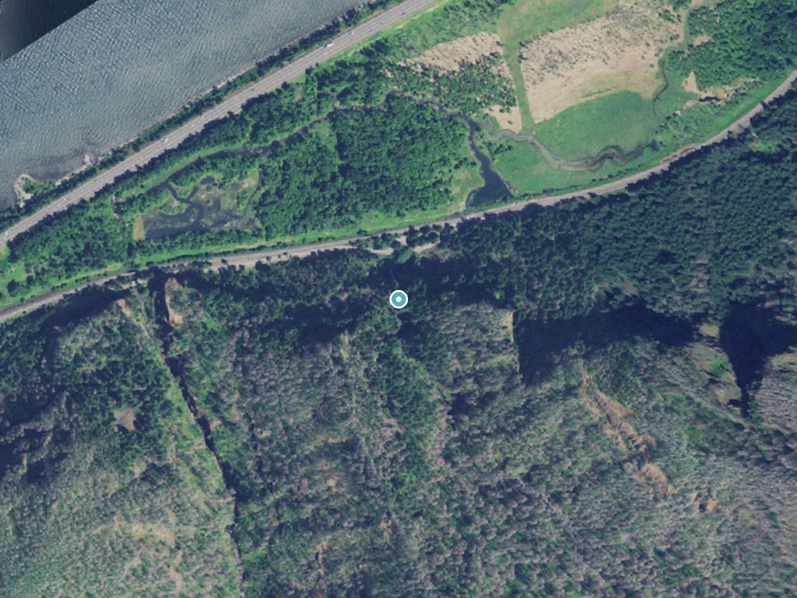 Aerial photo of the same ground around Horsetail Falls near North Bonneville, Oregon, for comparison with the lidar view