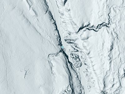 LiDAR terrain view around Nimikon Falls in Michigan, about 77 feet of drop