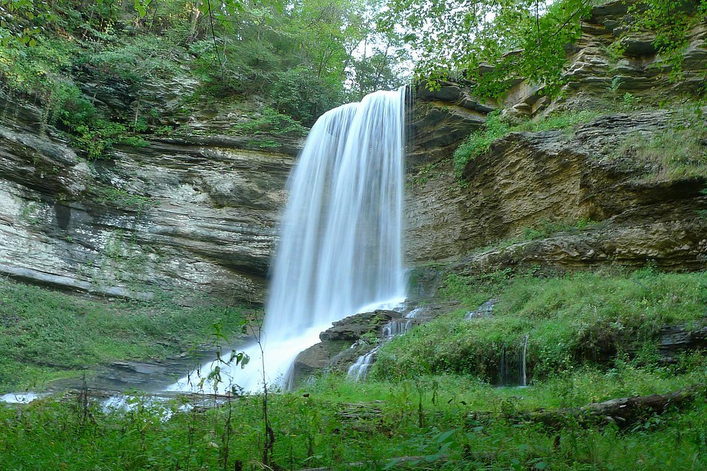 Abrams Falls waterfall