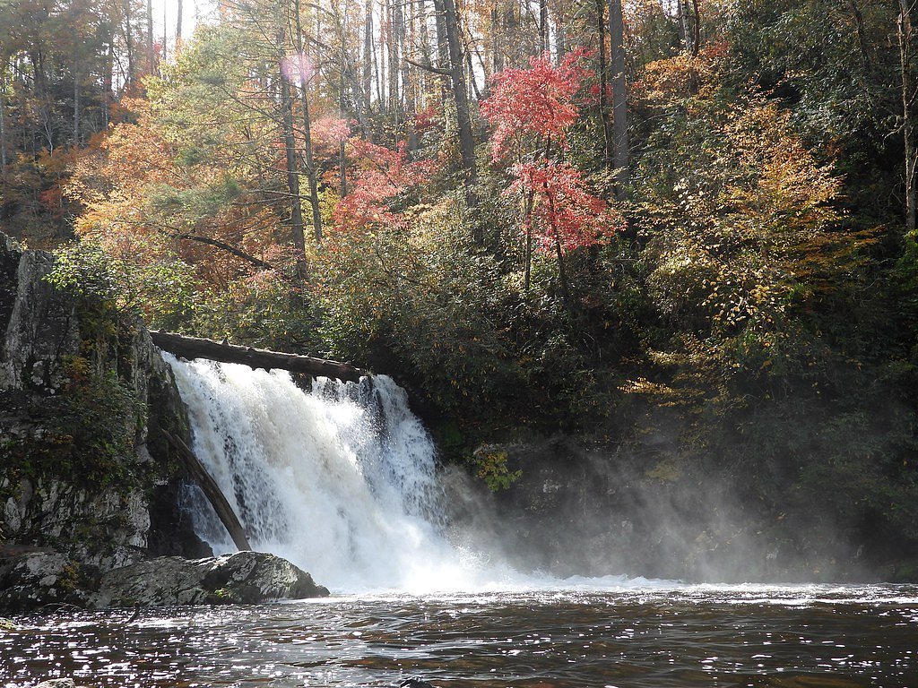 Abrams Falls waterfall