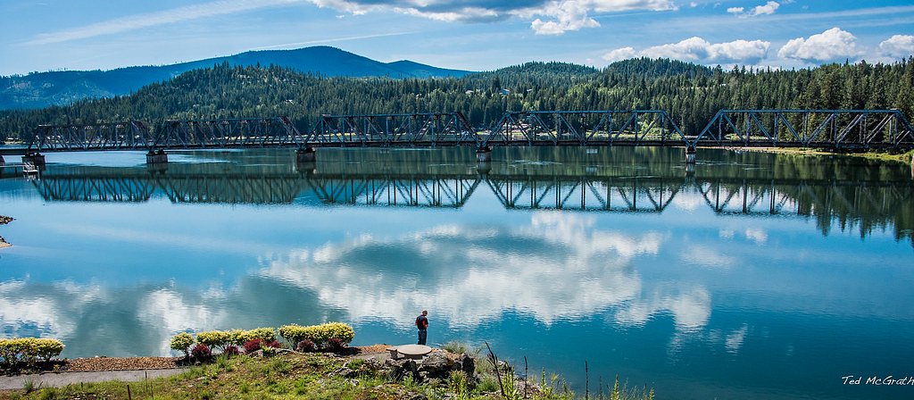 Albeni Falls waterfall