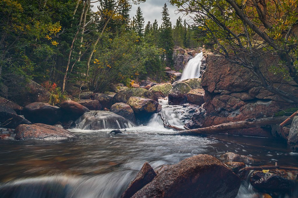 Alberta Falls waterfall