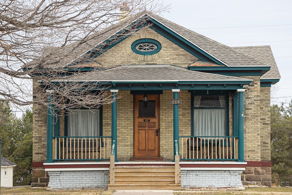 Alger Falls waterfall