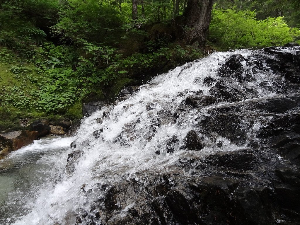 Alpine Falls waterfall
