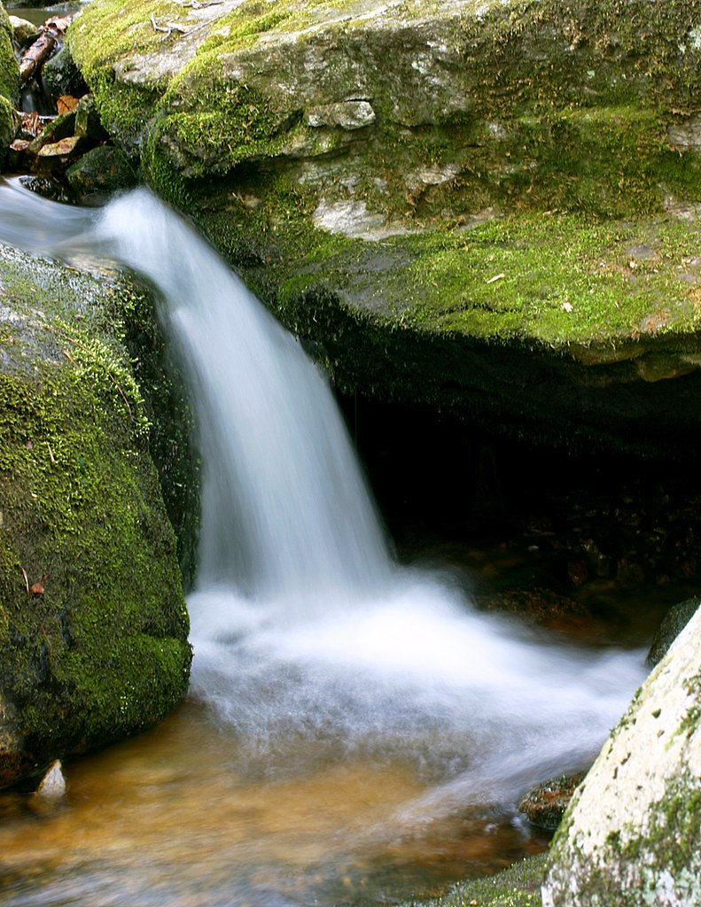 Apple Orchard Falls waterfall