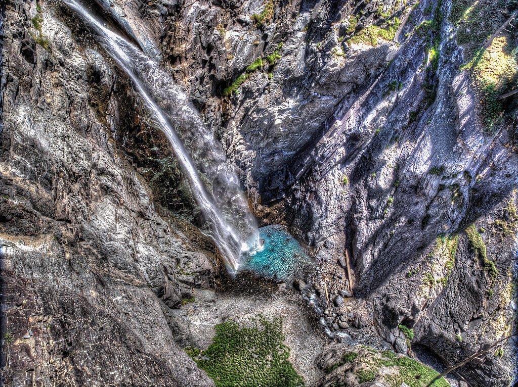 Bear Creek Falls waterfall