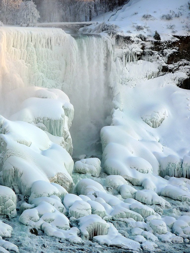 Bear Falls waterfall