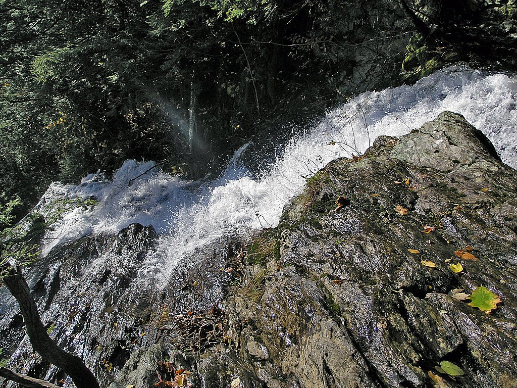 Bear Rock Falls waterfall