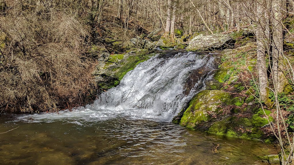 Big Rock Falls waterfall