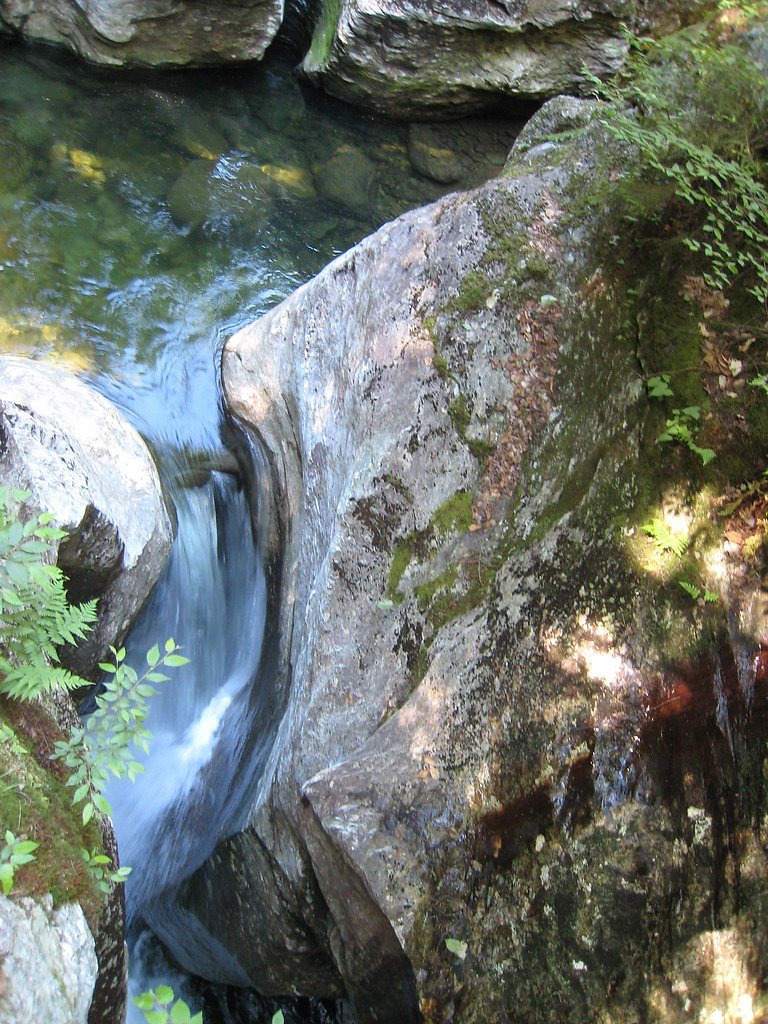 Bingham Falls waterfall