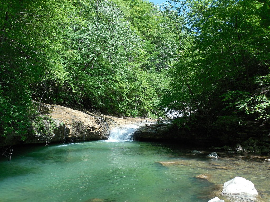 Bluehole Falls waterfall