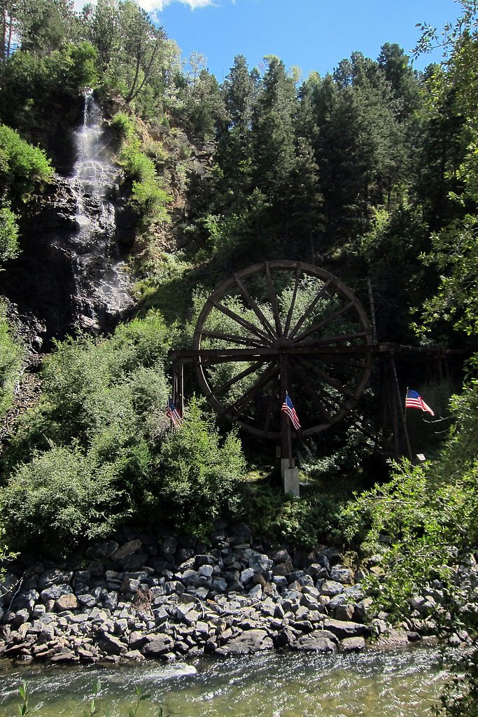 Bridal Veil Falls waterfall