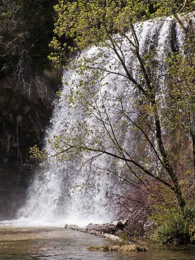Bridal Veil Falls waterfall