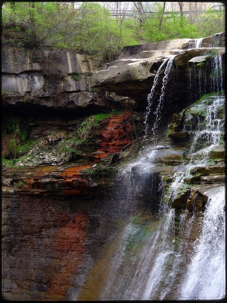 Bridal Veil Falls waterfall