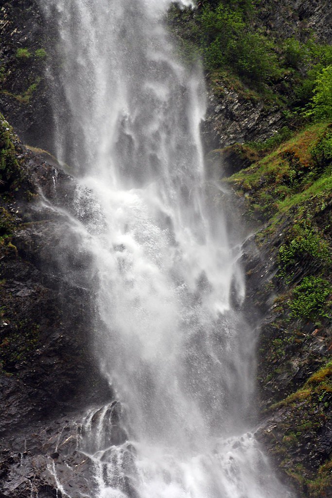 Bridal Veil Falls waterfall
