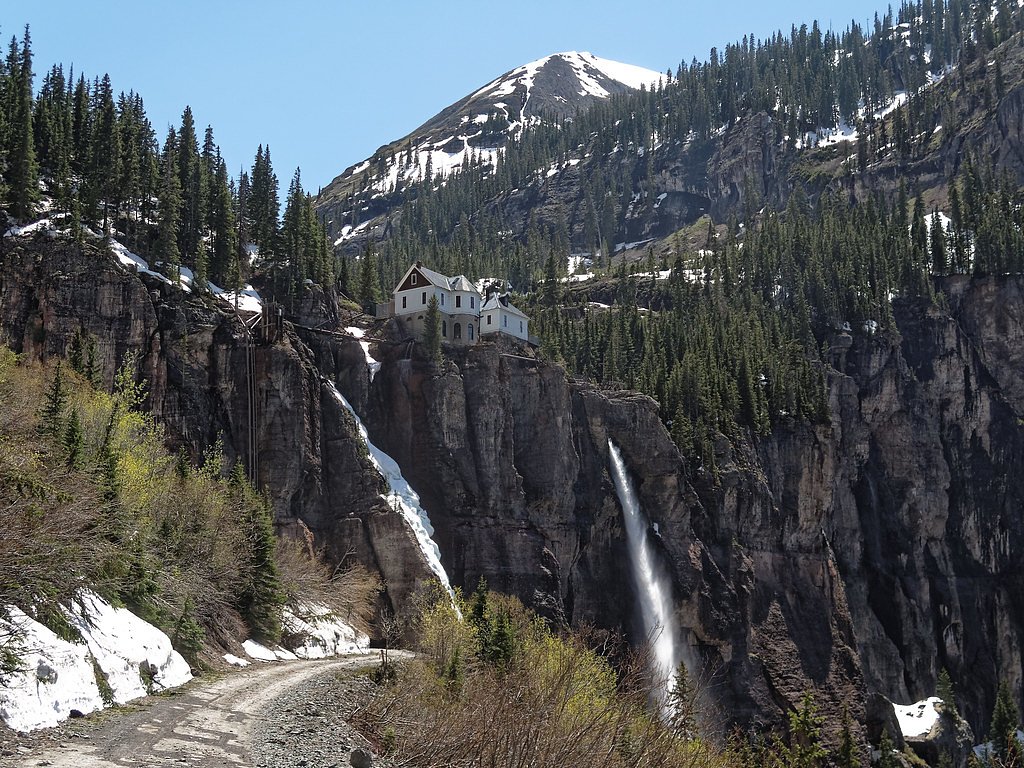 Bridal Veil Falls waterfall