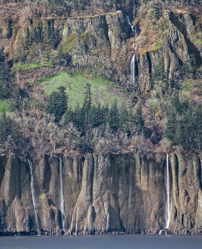 Bridal Veil Falls waterfall
