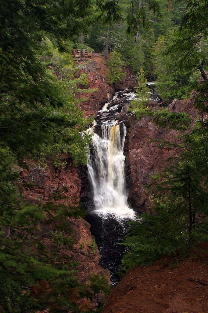 Brownstone Falls waterfall