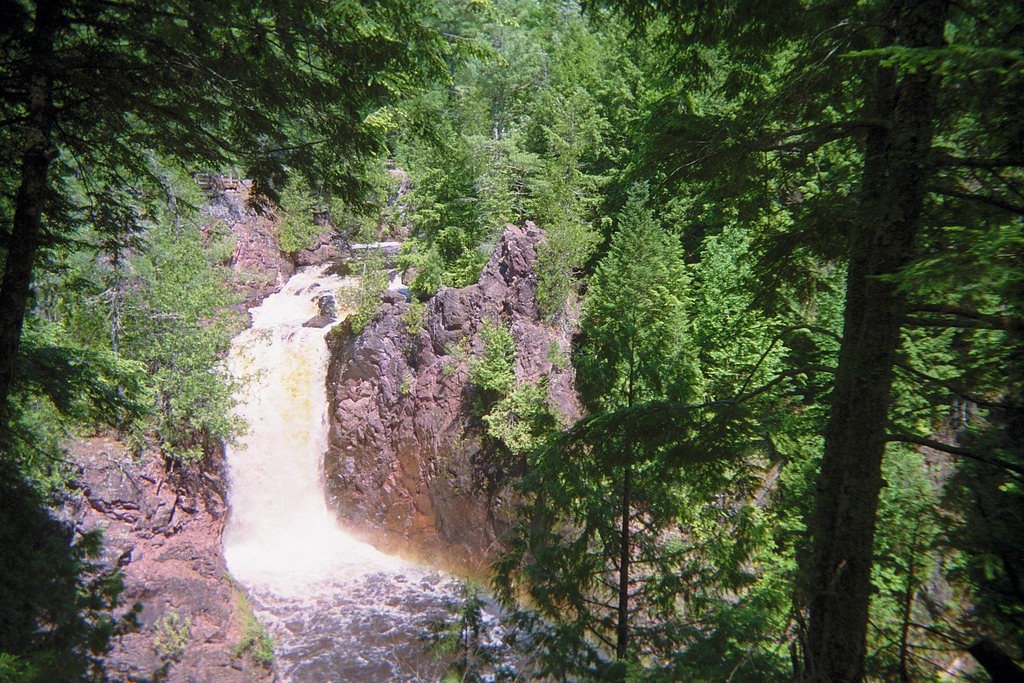 Brownstone Falls waterfall