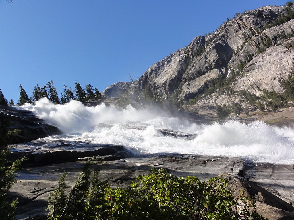 California Falls waterfall