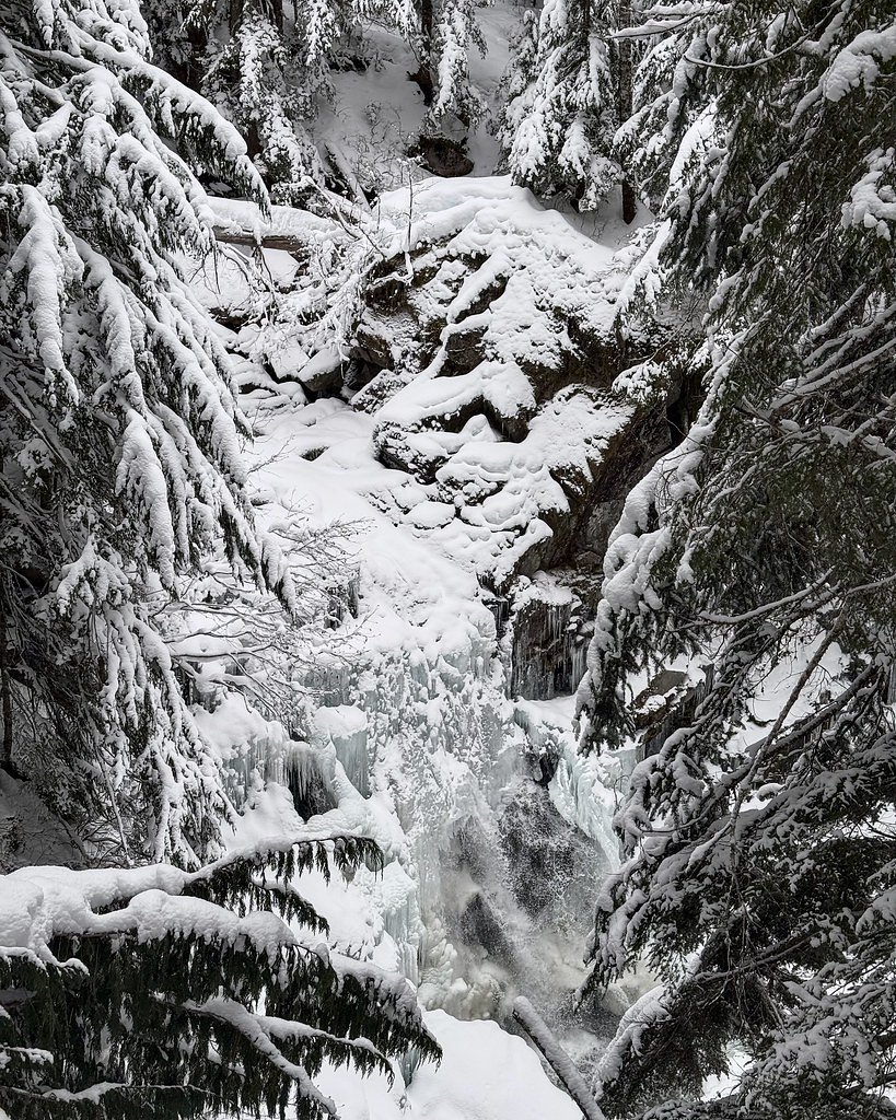 Carter Falls waterfall