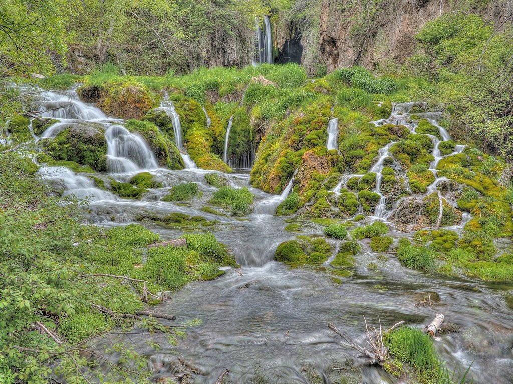 Cascade Falls waterfall