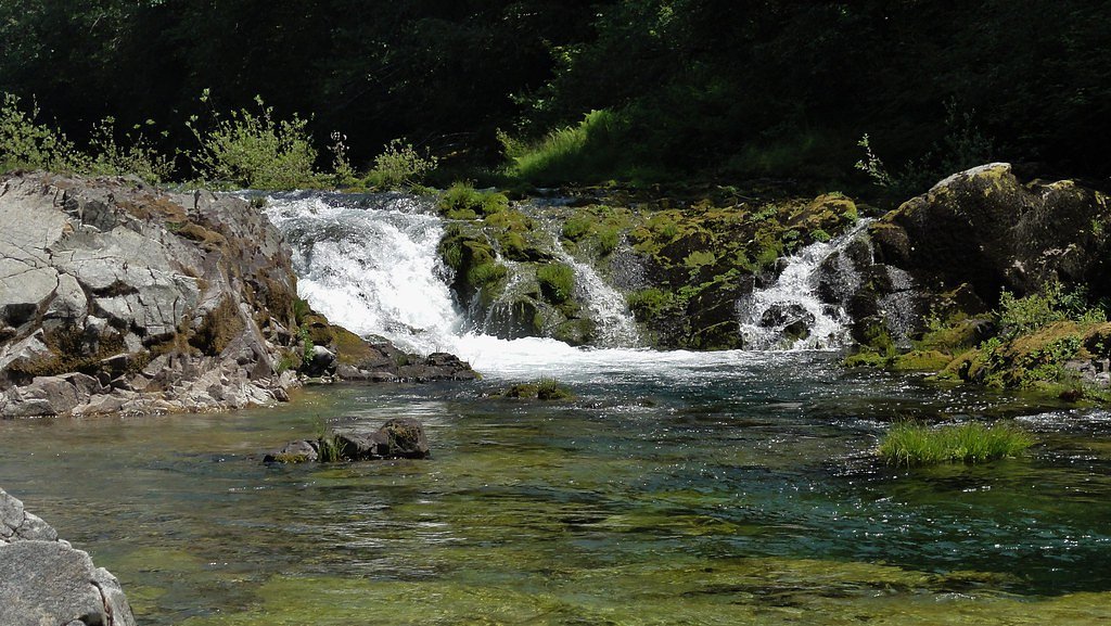 Cascade Falls waterfall