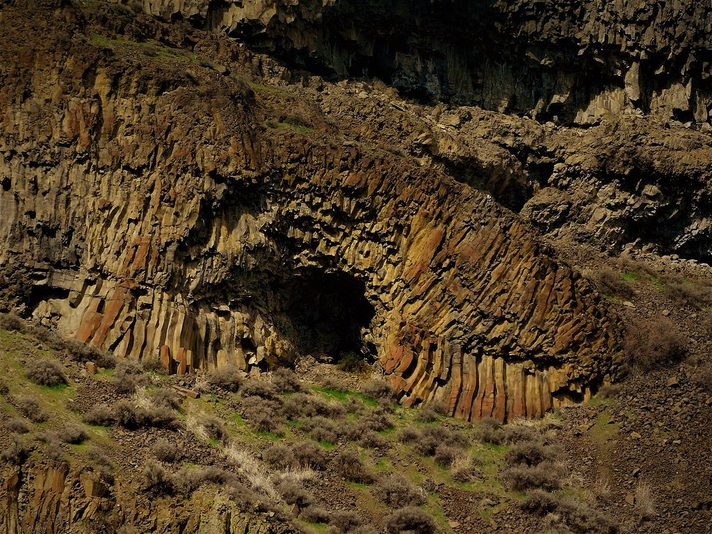 Cavern Falls waterfall