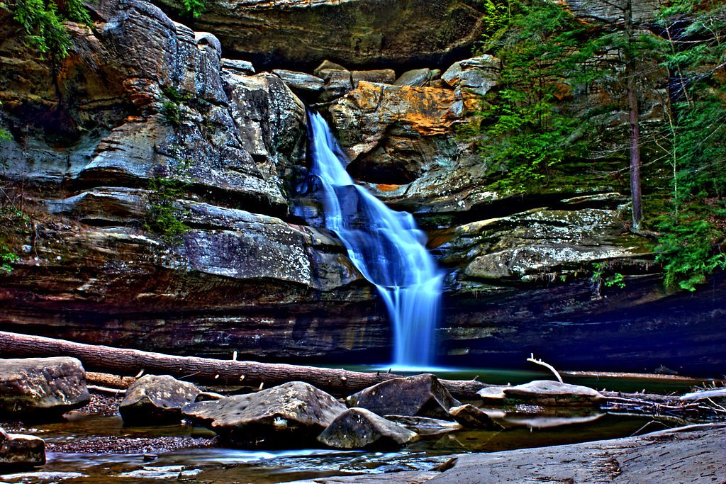 Cedar Falls waterfall