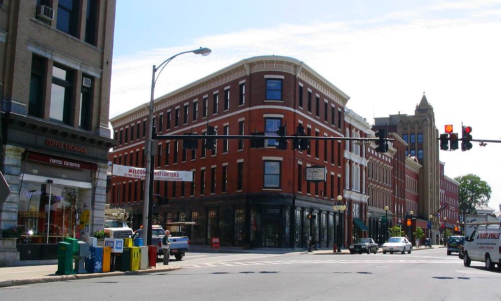 Center Rutland Falls waterfall