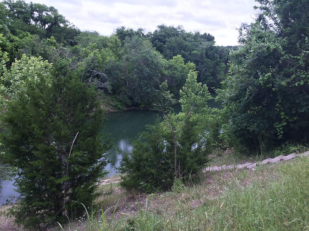 Chalk Ridge Falls waterfall