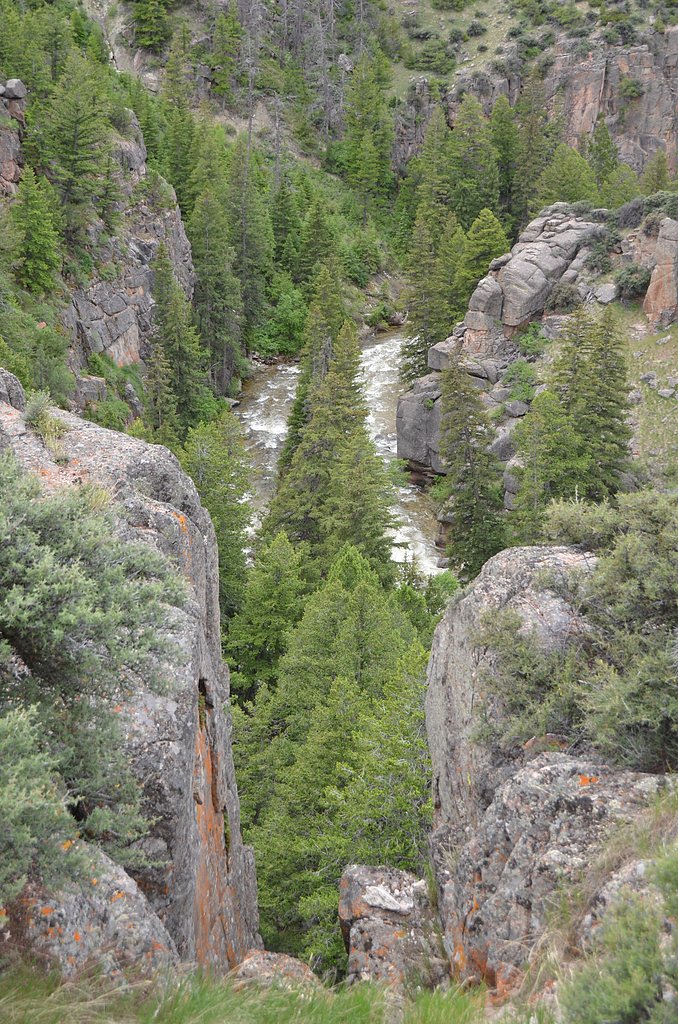 Cliff Creek Falls waterfall
