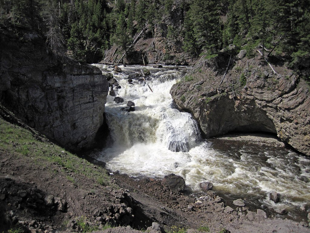 Cliff Creek Falls waterfall
