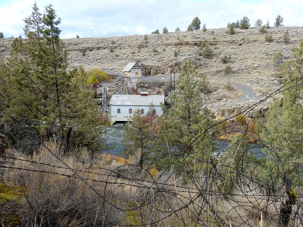 Cline Falls waterfall