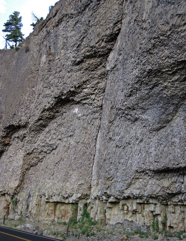 Colonnade Falls waterfall