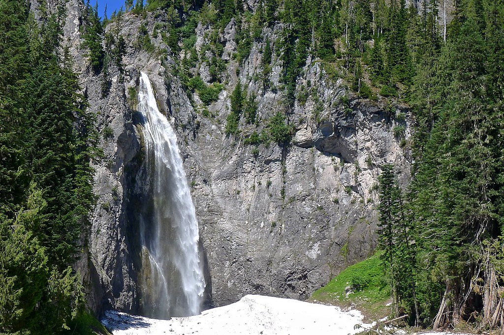 Comet Falls waterfall