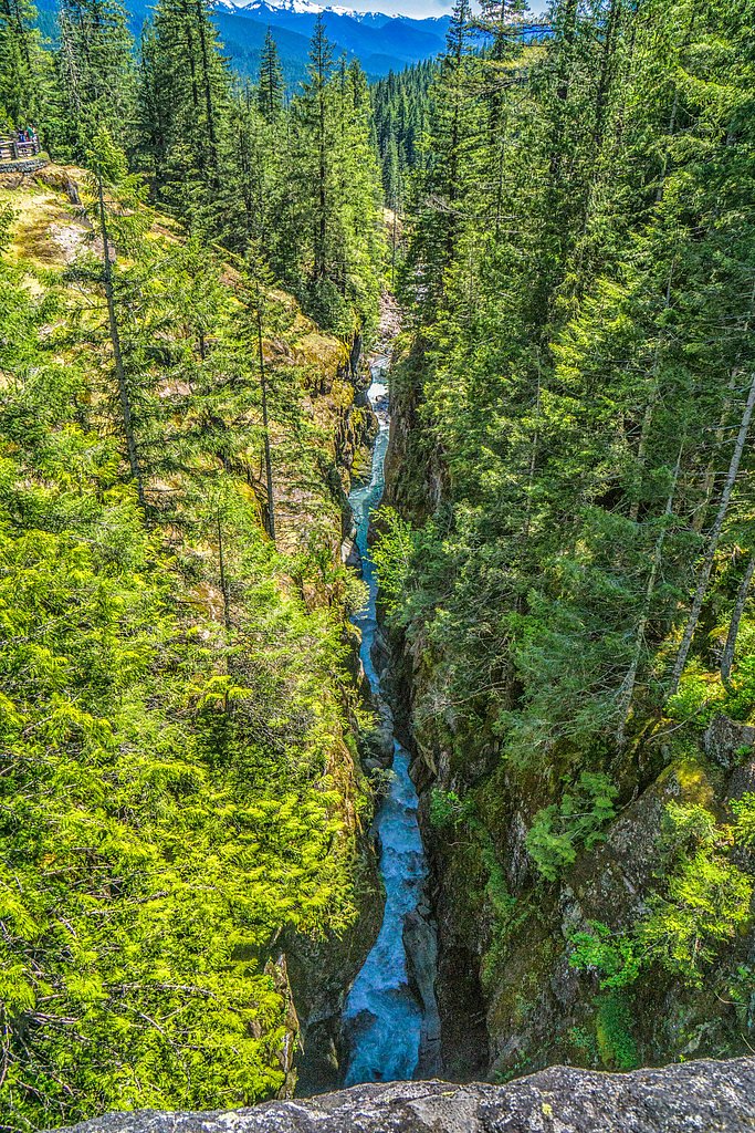 Cougar Falls waterfall