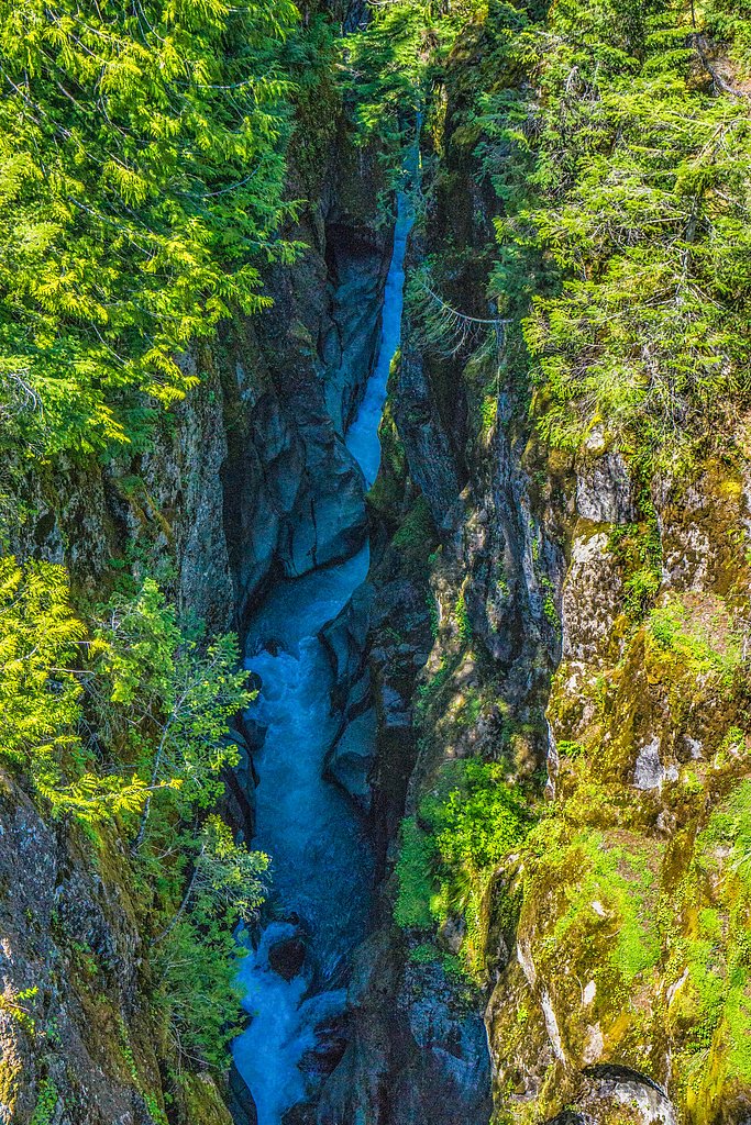 Cougar Falls waterfall