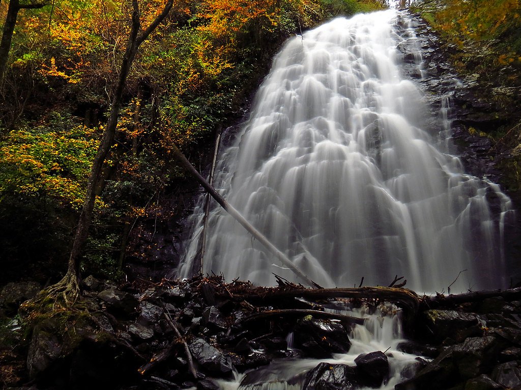 Crabtree Falls waterfall
