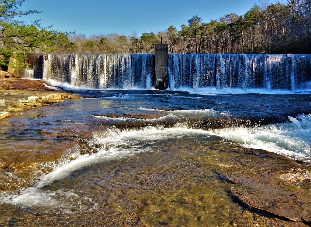 De Soto Falls waterfall