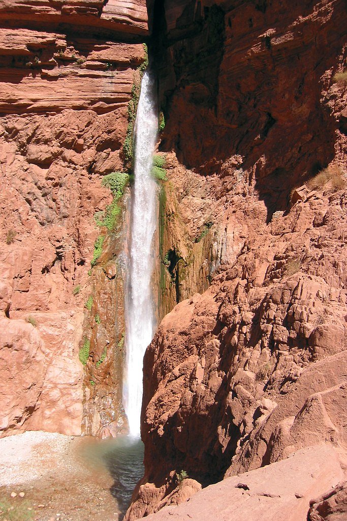 Deer Creek Falls waterfall
