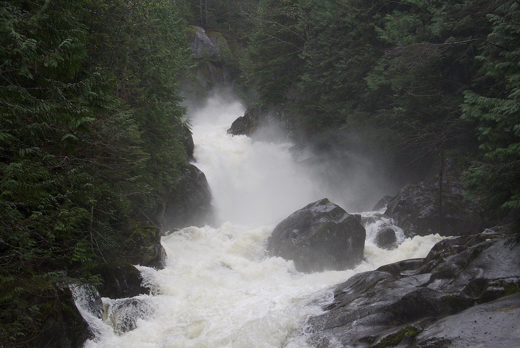 Dingford Creek Falls waterfall