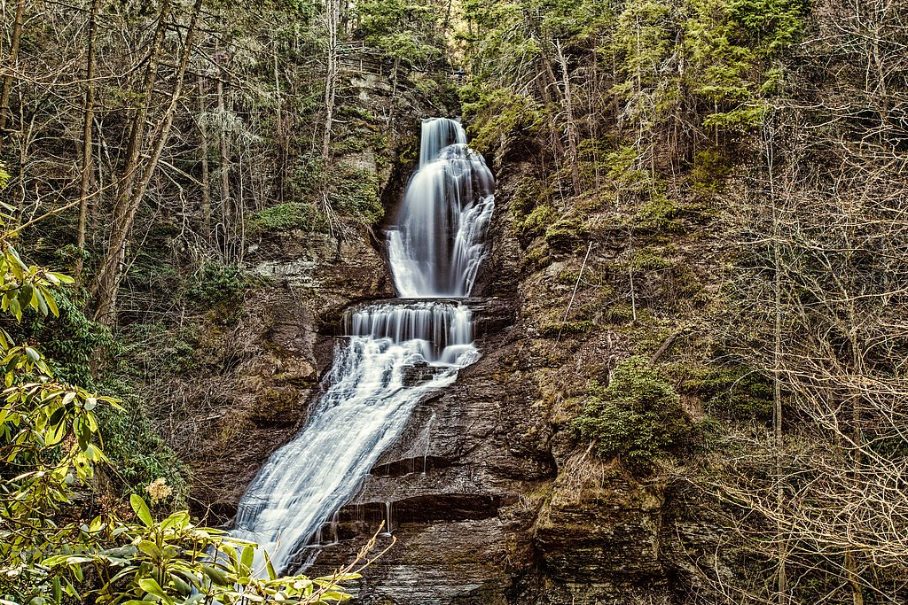 Dingmans Falls waterfall