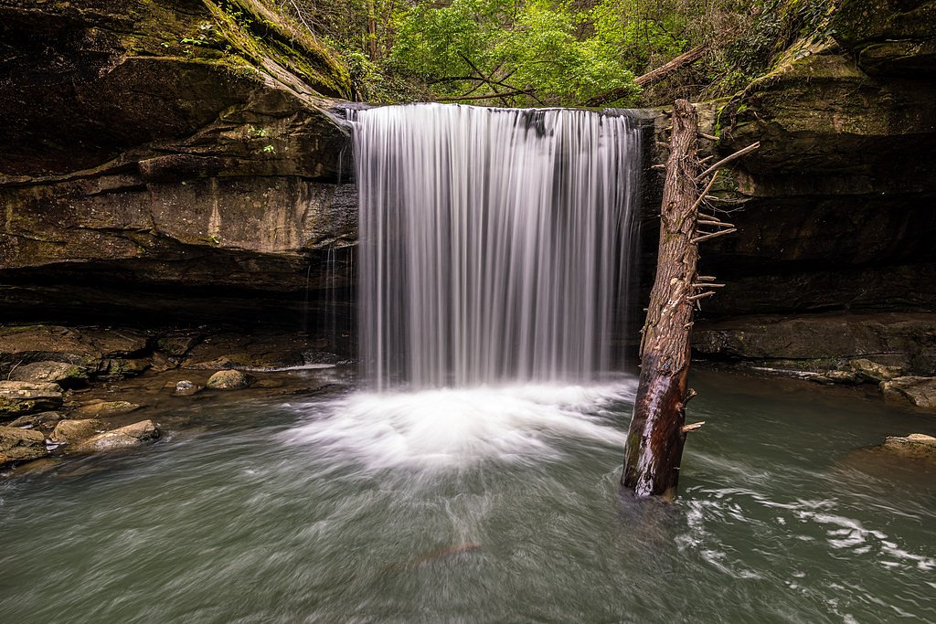 Dog Slaughter Falls waterfall