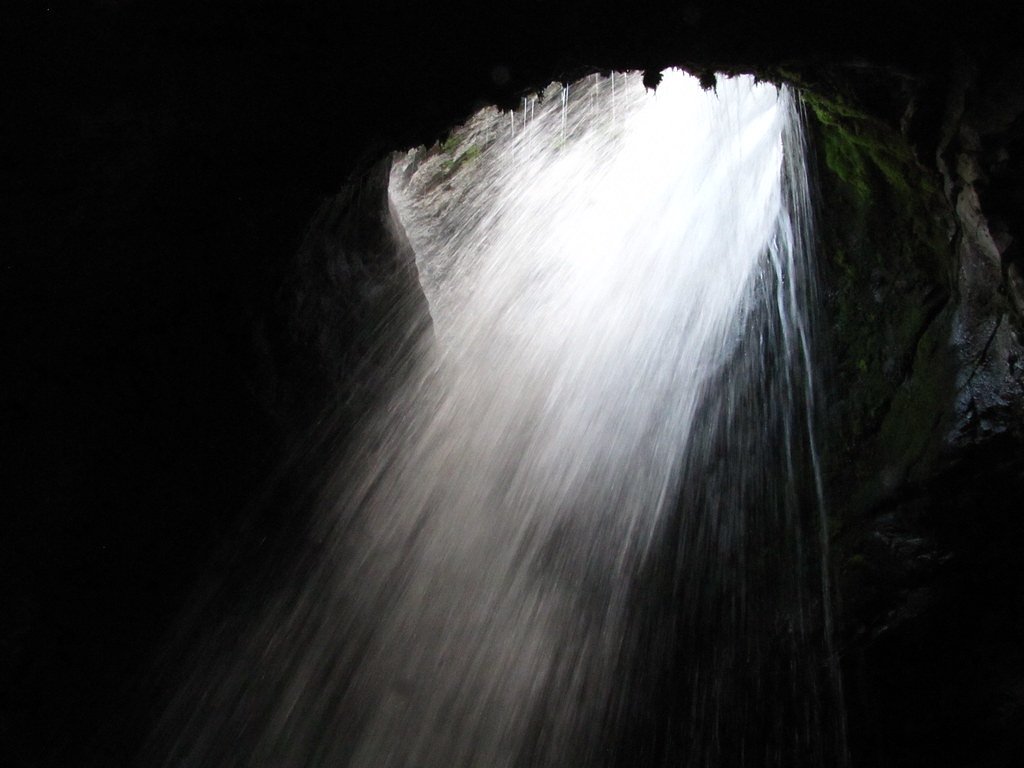 Doughnut Falls waterfall