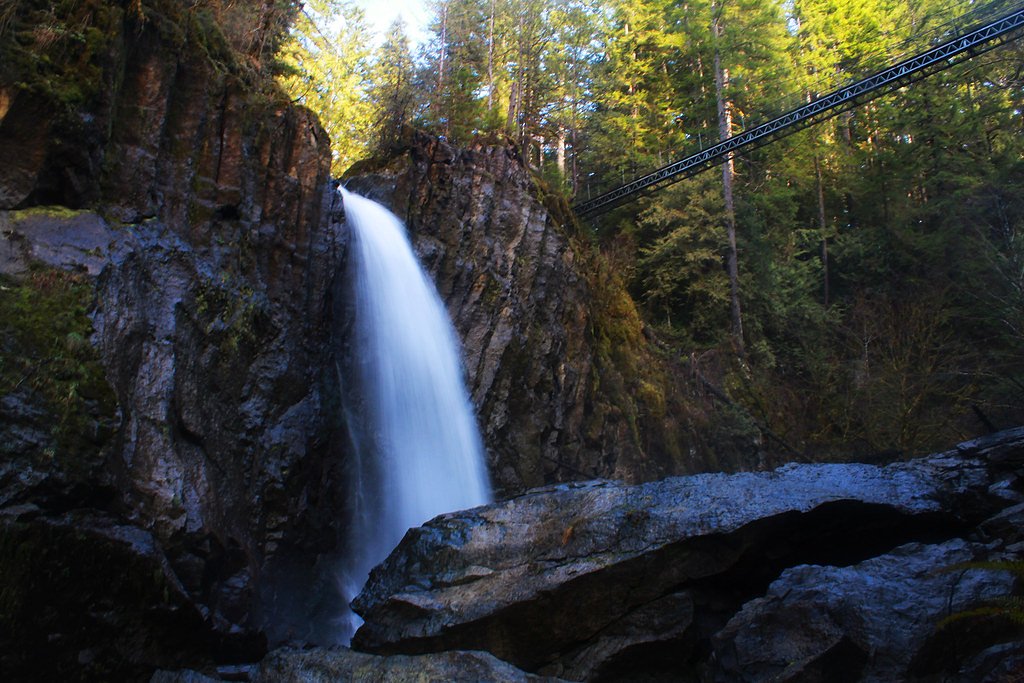 Drift Creek Falls waterfall