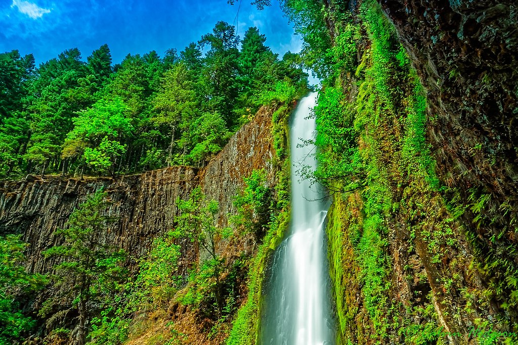 Eagle Creek Upper Falls waterfall