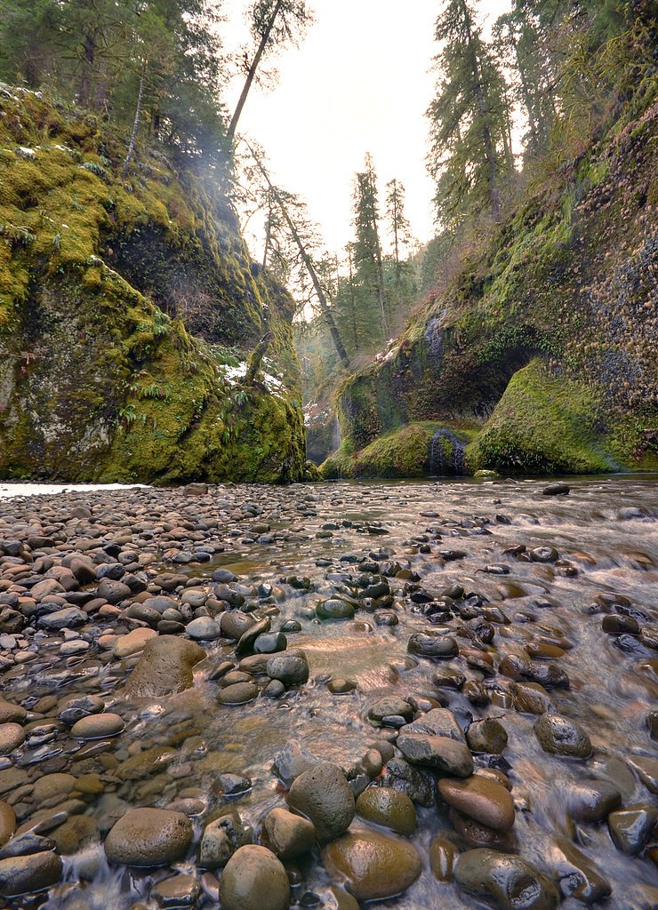 Eagle Creek Upper Falls waterfall